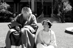 Victoria Ocampo y Rabindranath Tagore en la quinta Miralrío, San Isidro, 1924. El encuentro que inició el vínculo entre Argentina y Bangladesh.